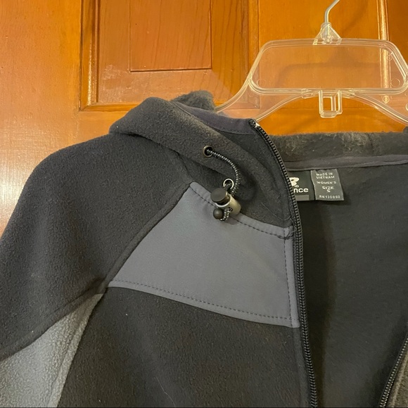 New Balance Women’s Grey Zip-Up Fleece - Picture 2 of 6